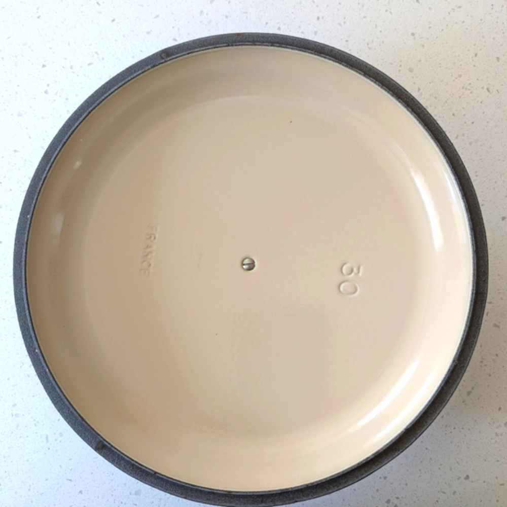 Le Creuset Blue Cast Iron Casserole Dish - Picture 4 of 6